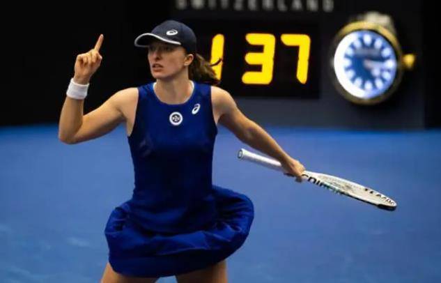 体育中超：赛季首败 上海海港1-3上海申花